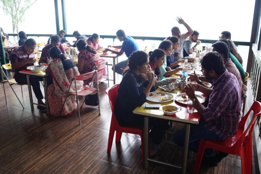 Rainforest Restaurant & Villas Panchgani Buitenkant foto