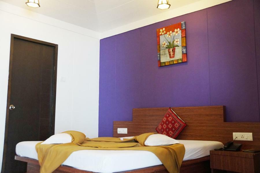 Rainforest Restaurant & Villas Panchgani Buitenkant foto